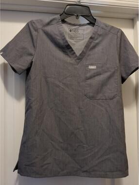 FIGS Catarina Scrub Top Women Size XS V-Neck NWT Medicine Medical Nursing Gray